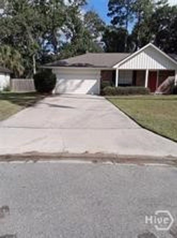 Image 1 of property listing at 940 Moss Drive, Savannah, GA 31410