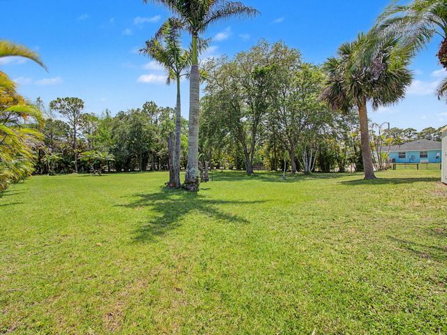 16590 122nd Drive N, Jupiter, FL 33478