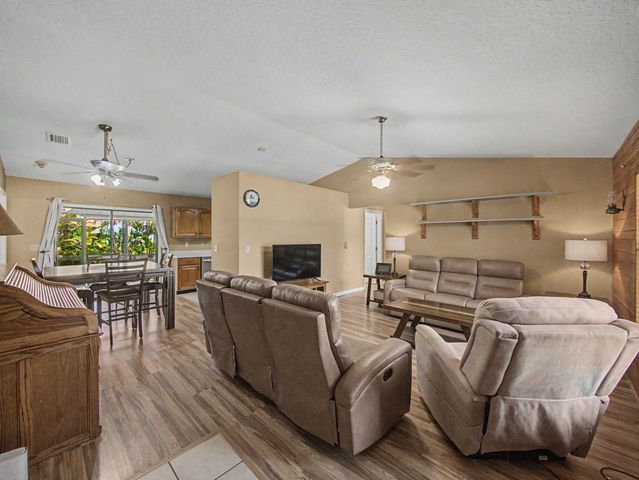 16590 122nd Drive N, Jupiter, FL 33478