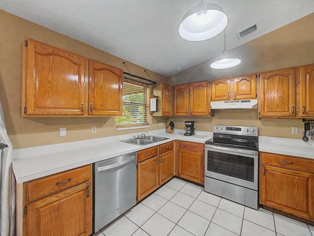 16590 122nd Drive N, Jupiter, FL 33478