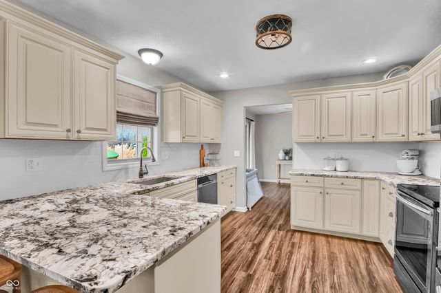 560 Woodridge, North Vernon, IN 47265