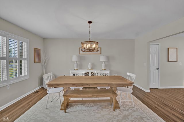 560 Woodridge, North Vernon, IN 47265