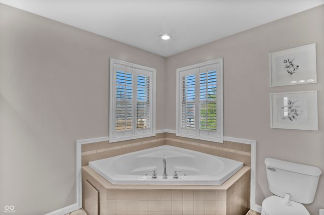 560 Woodridge, North Vernon, IN 47265