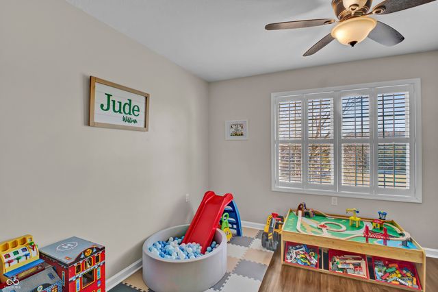 560 Woodridge, North Vernon, IN 47265