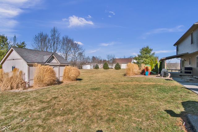 560 Woodridge, North Vernon, IN 47265