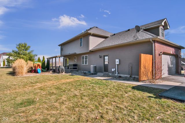560 Woodridge, North Vernon, IN 47265