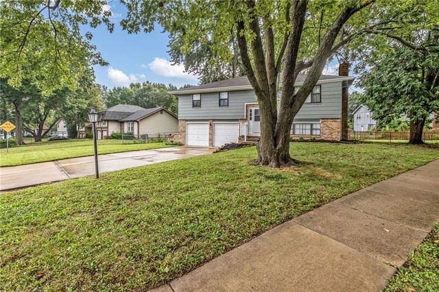 15917 W 152nd Street, Olathe, KS 66062
