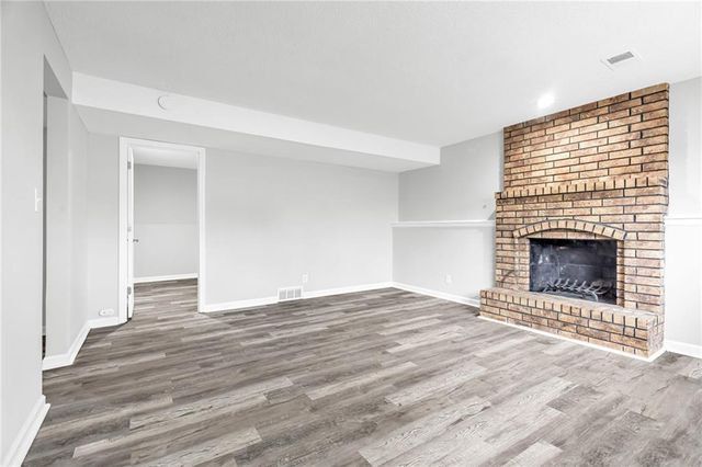 15917 W 152nd Street, Olathe, KS 66062