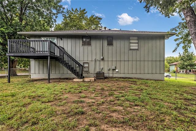 15917 W 152nd Street, Olathe, KS 66062
