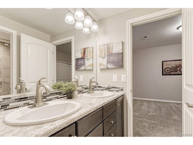 2543 Lakes Edge Dr, Monument, CO 80132