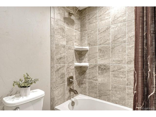 2543 Lakes Edge Dr, Monument, CO 80132