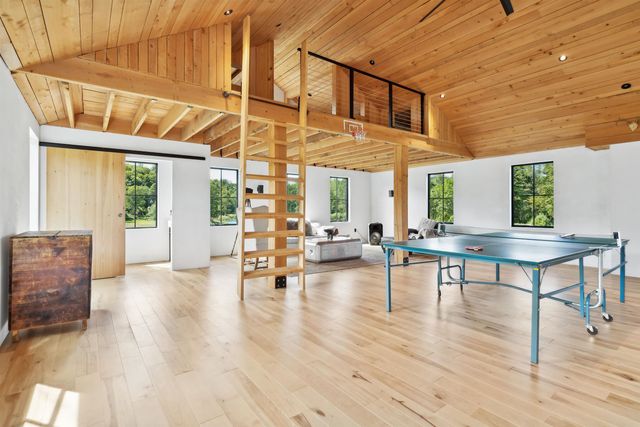 2394 Fletcher Hill Road, Woodstock, VT 05091