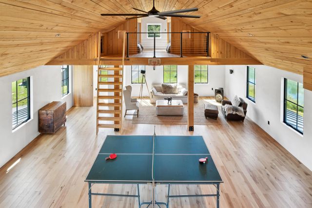 2394 Fletcher Hill Road, Woodstock, VT 05091