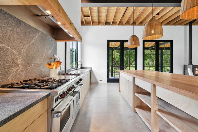 2394 Fletcher Hill Road, Woodstock, VT 05091