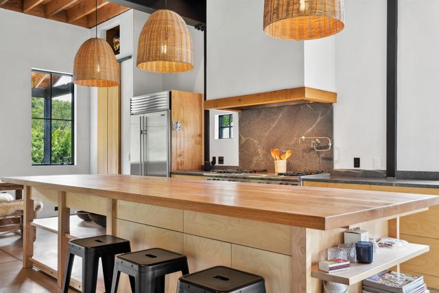 2394 Fletcher Hill Road, Woodstock, VT 05091