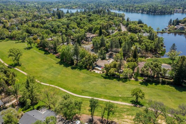 11781 Torrey Pines Dr, Auburn, CA 95602
