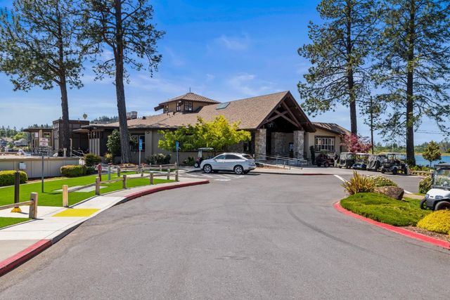 11781 Torrey Pines Dr, Auburn, CA 95602