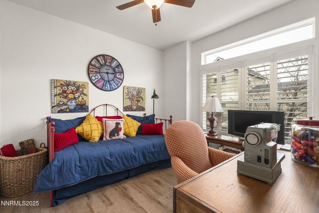 985 Floral Ridge Way, Sparks, NV 89436