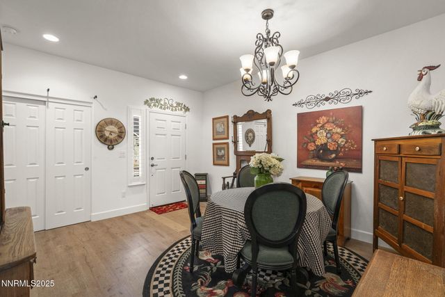 985 Floral Ridge Way, Sparks, NV 89436