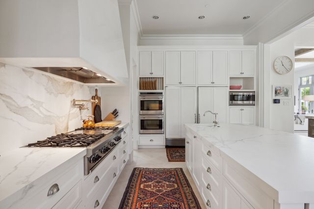 4222 Brookview Drive, Dallas, TX 75220