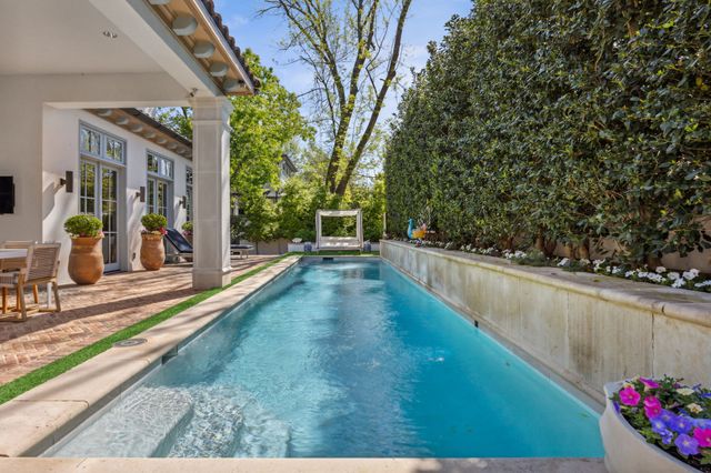 4222 Brookview Drive, Dallas, TX 75220