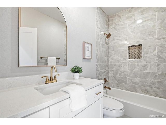 4179 E Phillips Pl, Centennial, CO 80122