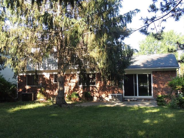 2098 Yorktown Drive, Ann Arbor, MI 48105