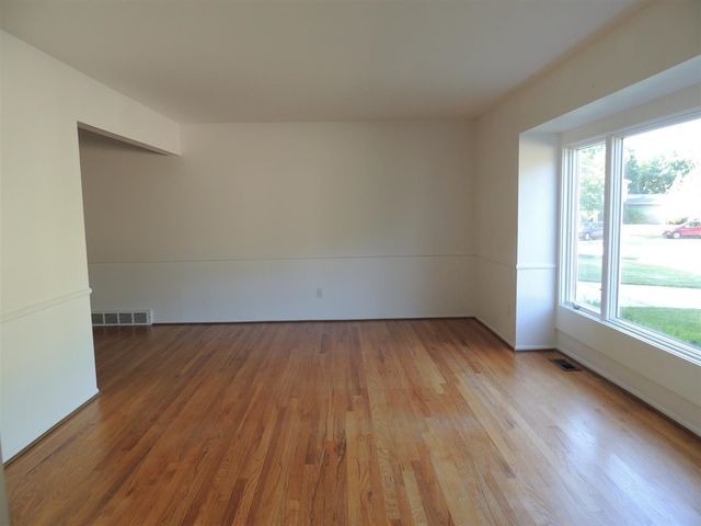 2098 Yorktown Drive, Ann Arbor, MI 48105