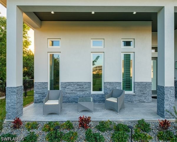 4 Willoughby DR, Naples, FL 34110