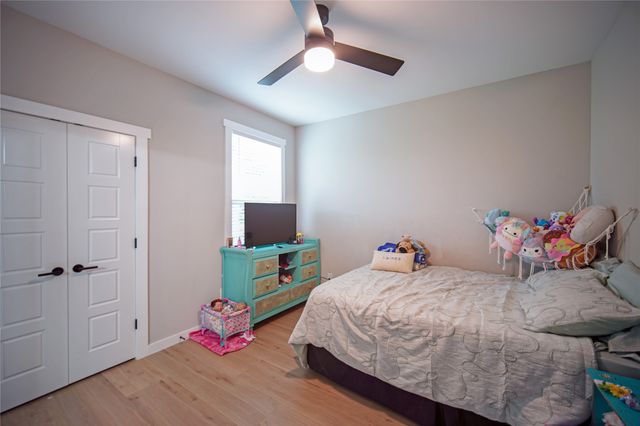 230 Driftwood Court, Runaway Bay, TX 76426