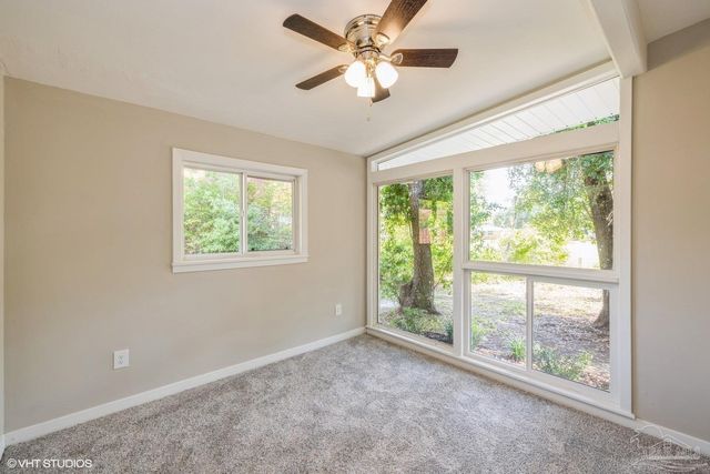 6463 Barnes St, Milton, FL 32570
