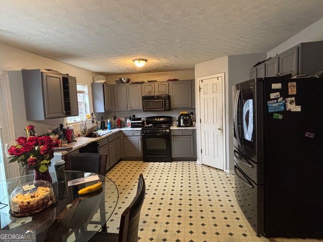 526 Canady Court, Hampton, GA 30228