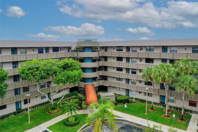 1100 Colony Point Circle 302, Pembroke Pines, FL 33026