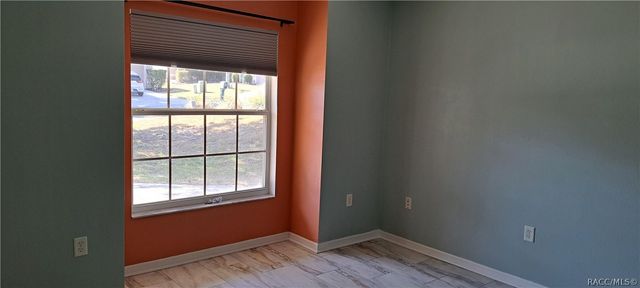 821 W Cockatiel Loop, Hernando, FL 34442