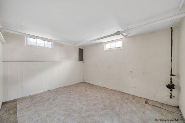 1911 GARRETT ST, Cheyenne, WY 82001