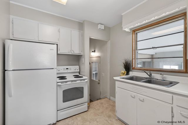 1911 GARRETT ST, Cheyenne, WY 82001