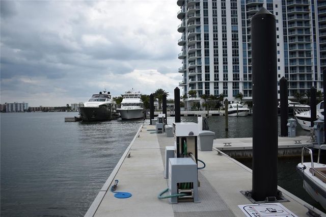 17211 Biscayne Slip #93 Boulevard, North Miami Beach, FL 33160