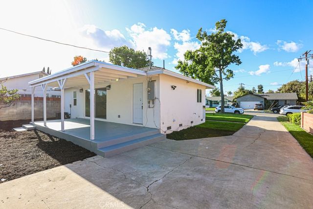 1802 W Martha, Santa Ana, CA 92706