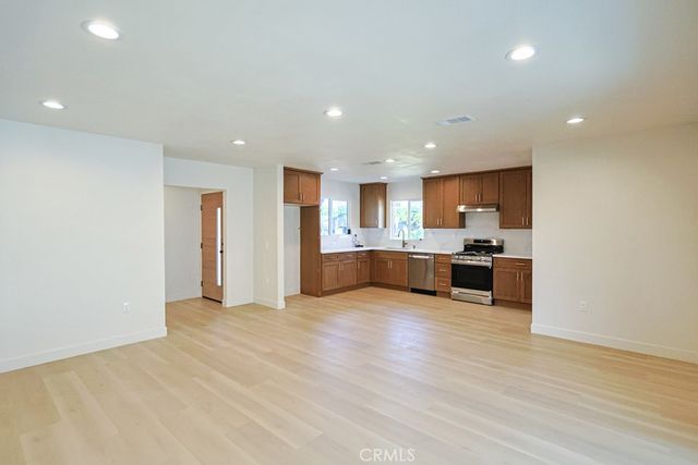 1802 W Martha, Santa Ana, CA 92706