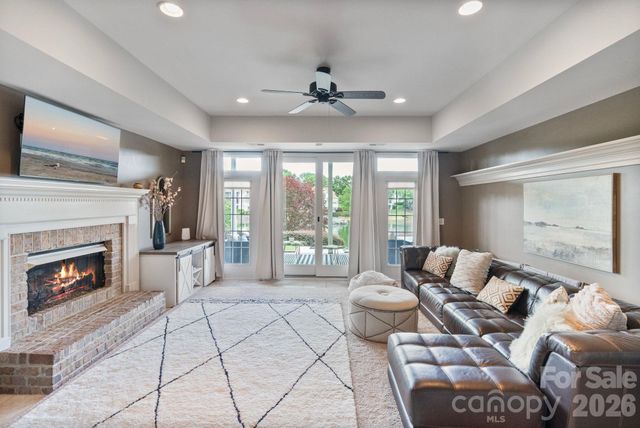 17825 Spinnakers Reach Drive, Cornelius, NC 28031