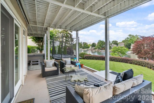 17825 Spinnakers Reach Drive, Cornelius, NC 28031