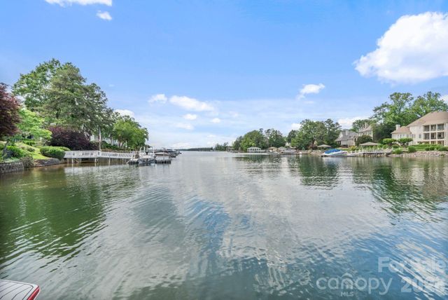 17825 Spinnakers Reach Drive, Cornelius, NC 28031