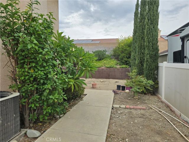 2768 W Buena Vista, Rialto, CA 92377