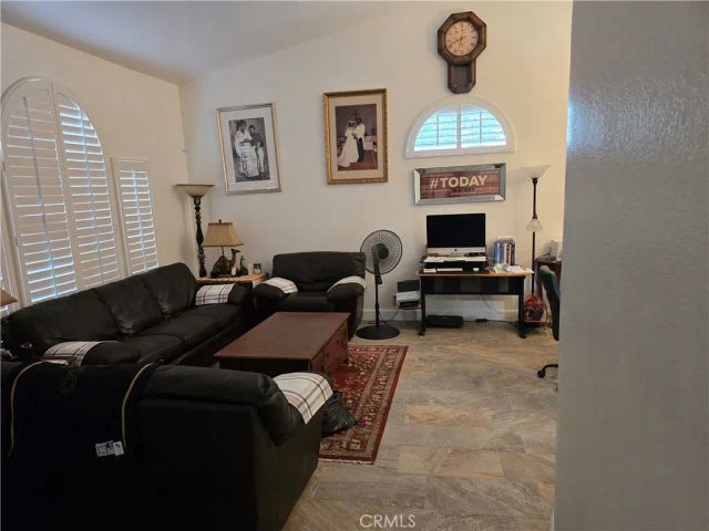 2768 W Buena Vista, Rialto, CA 92377