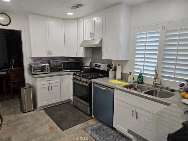 2768 W Buena Vista, Rialto, CA 92377