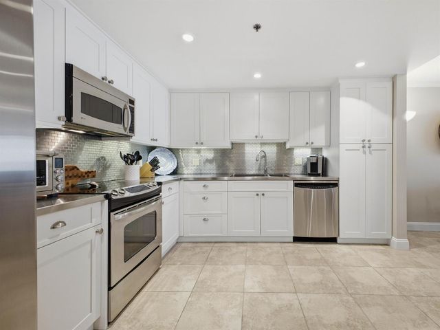3009 S Ocean Boulevard 205, Highland Beach, FL 33487