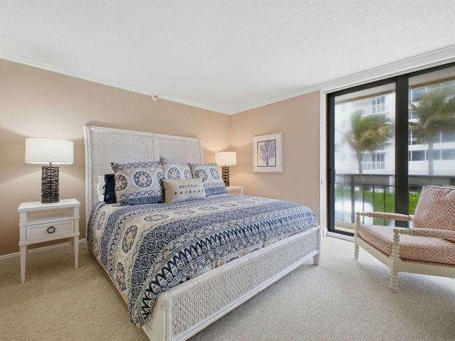 3009 S Ocean Boulevard 205, Highland Beach, FL 33487