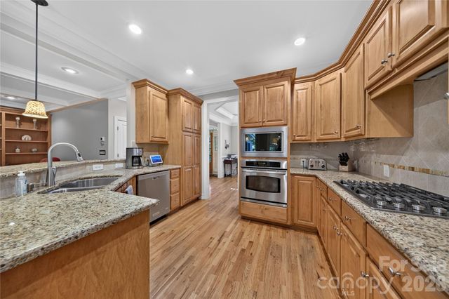 9605 White Hemlock Lane, Charlotte, NC 28270