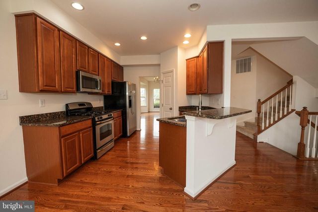 217 S SAVANNA DR, Pottstown, PA 19465