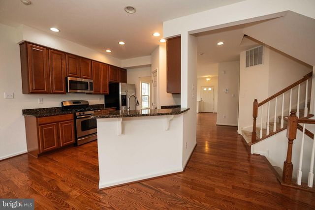 217 S SAVANNA DR, Pottstown, PA 19465